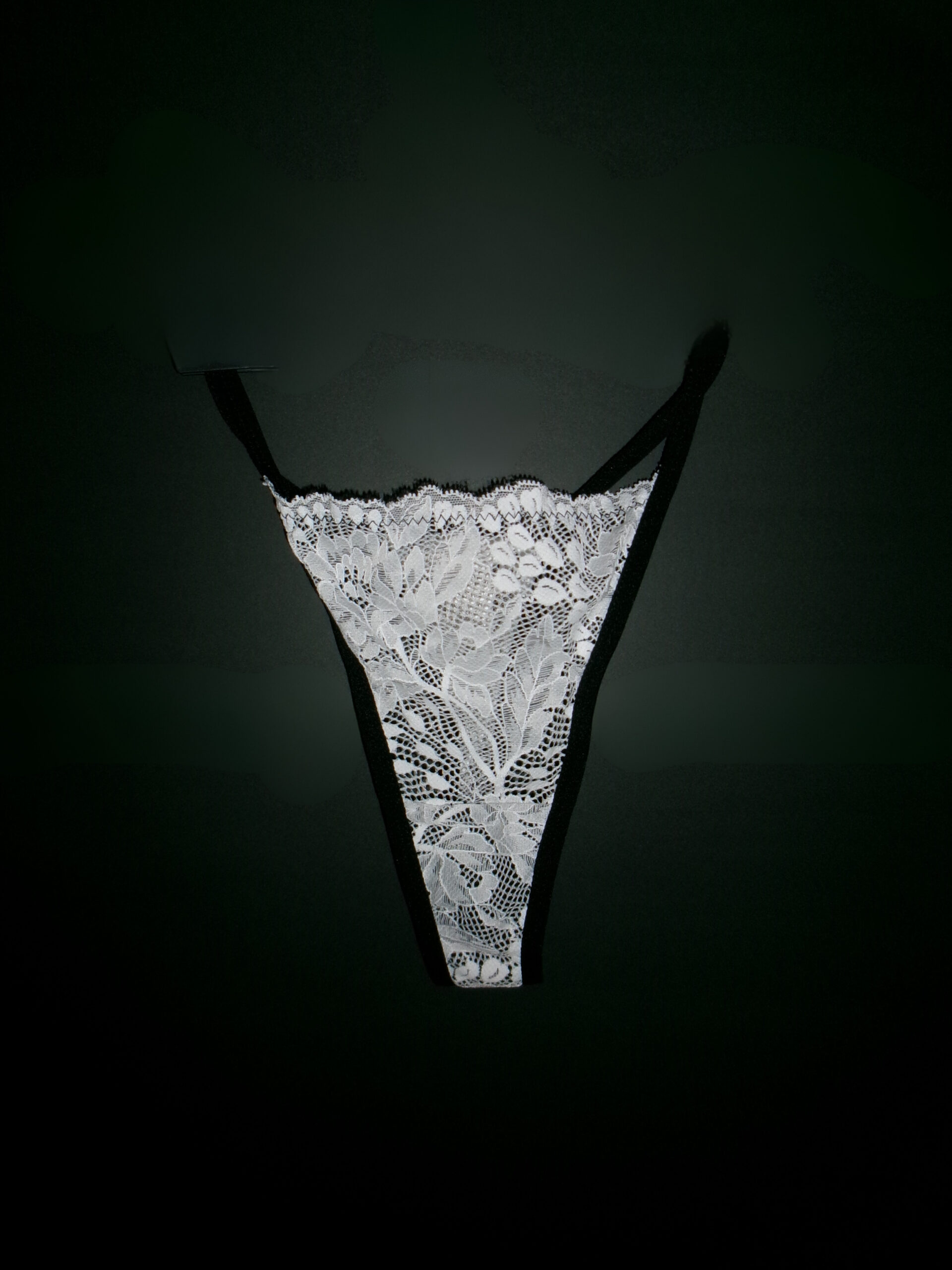 COLLECTION LUX– String – Image 1